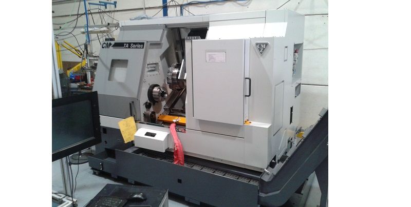 torno CNC de bancada inclinada